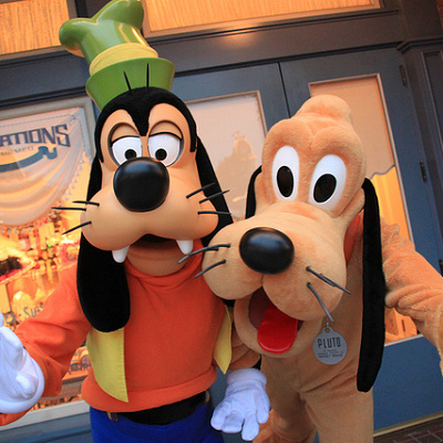 グーフィーとプルート
