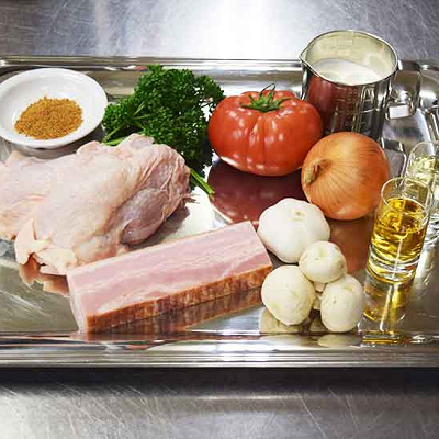 銘柄鶏のグリエ、クリームソース　バーボンの香り材料