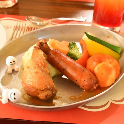 ボリューム感のあるグリル料理がメイン