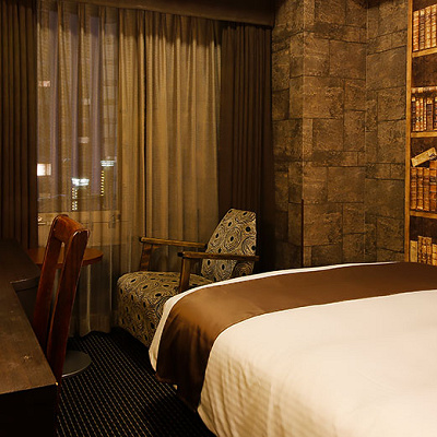 案内人の隠れ家