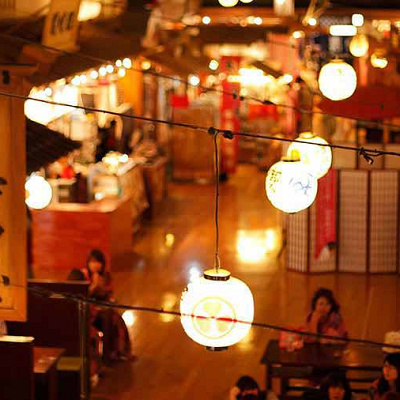 縁日の屋台で昼食＆遊び