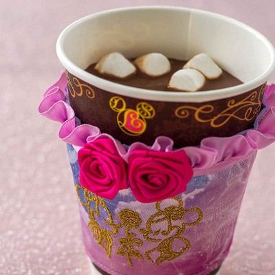 ホットチョコレートドリンク、スーベニアスリーブ付き