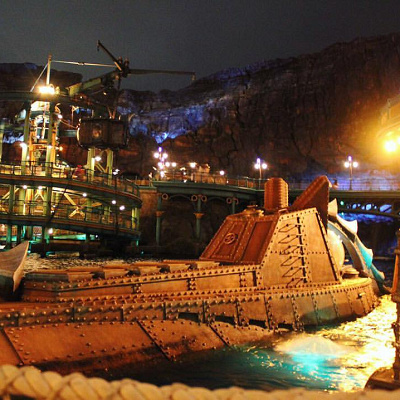 お酒を飲みながらゆっくりミステリアスな夜景はいかがですか？