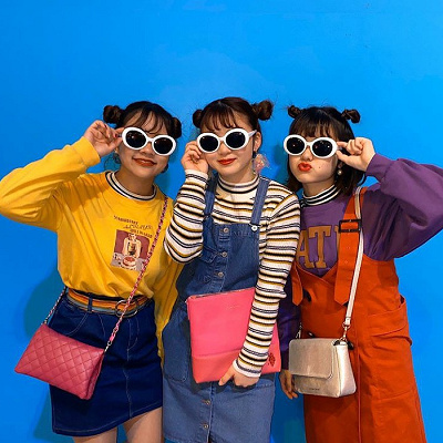 サングラスと髪型を合わせれば服が違っても統一感！