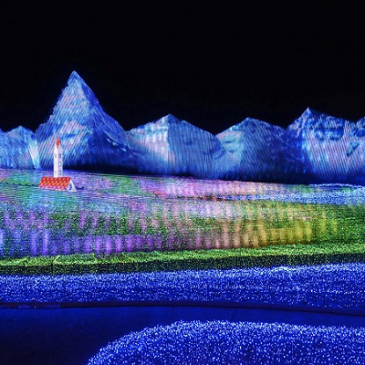 大地をイメージしたイルミネーション