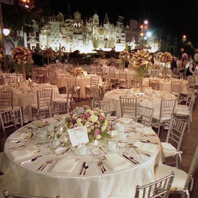 ディズニーランド・カリフォルニアのイッツ・ア・スモールワールド前