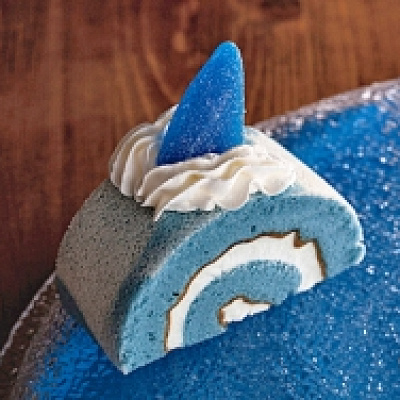 JAWSがくるぞ! クリームソーダ・ロールケーキ