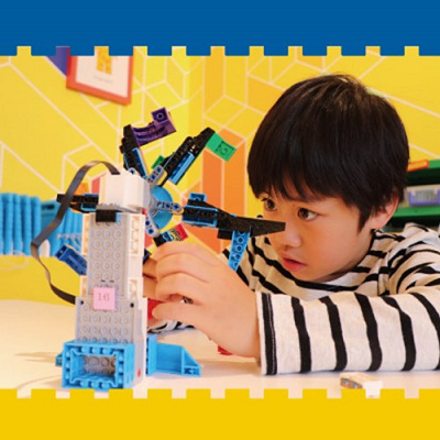 レゴ・ブロックの使ったロボットを組み立てよう！