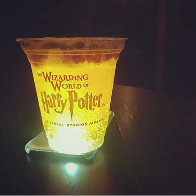 ライトアップ？！なバタービールに女の子もメロメロ