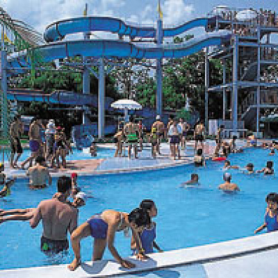 リナピーチのプール