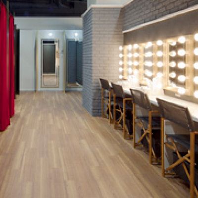 ザ・バックステージ・ドレッシングルームのメイクコーナー