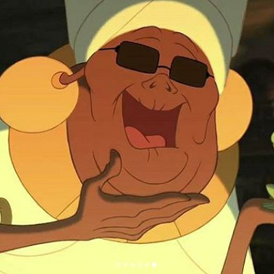 助言をくれるママ・オーディ