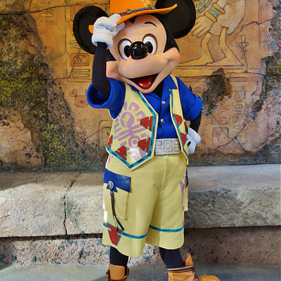 オリジナル衣装のミッキー