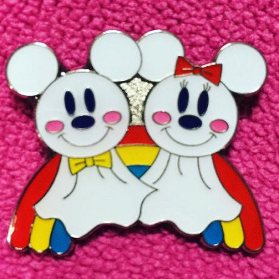 てるてる坊主のミッキー＆ミニーバッジ