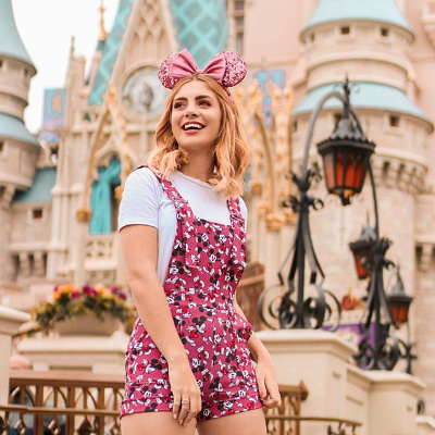 ミッキーオーバーオールコーデ