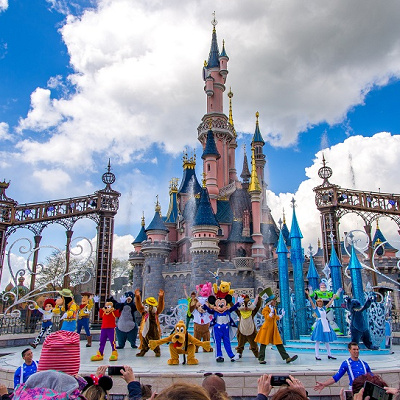 ミッキープレゼンツ「ハッピーアニバーサリー・ディズニーランド・パリ」