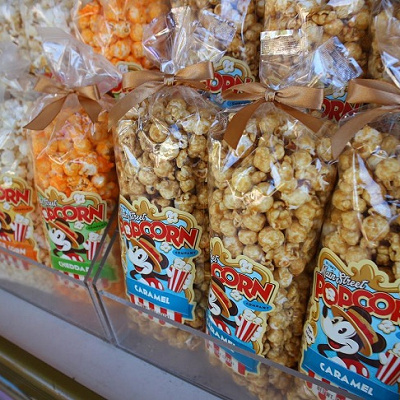 ミッキーのプリントされたポップコーン