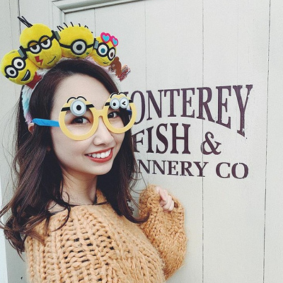 ミニオンのパーティーカチューシャとナチュラルコーデ