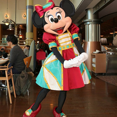 キャラクターダイニングで会えるミニー