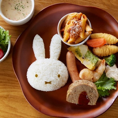 ナインチェ・カフェ