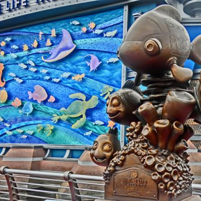 ニモの銅像