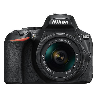 新品級 ⭐初心者完全セット！S回数767回⭐Nikon D5600 ⭐一眼レフ 新品級 ⭐初心者完全セット！S回数767回⭐Nikon D5600 ⭐一眼