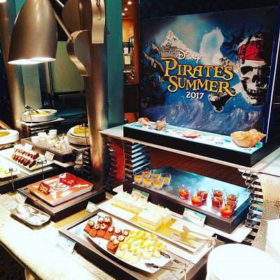 オチェーアノのブッフェメニュー