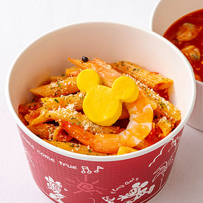 ペンネ シーフードトマトソース