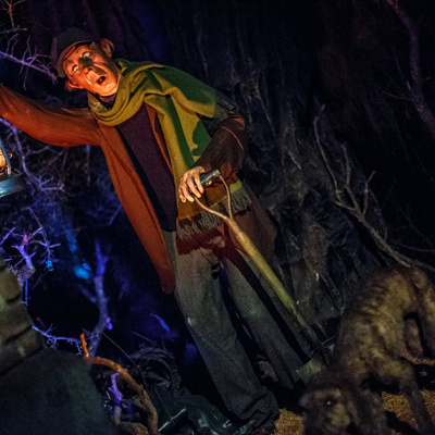 大人気アトラクション「ホーンテッドマンション」