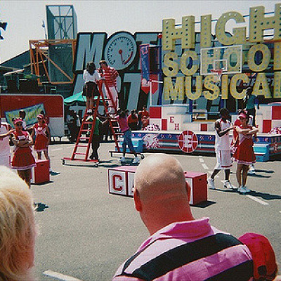 大人気を博した「ハイスクール・ミュージカル」