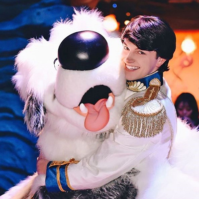 エリック王子と愛犬のマックス