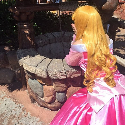 ピンクドレスのオーロラ姫