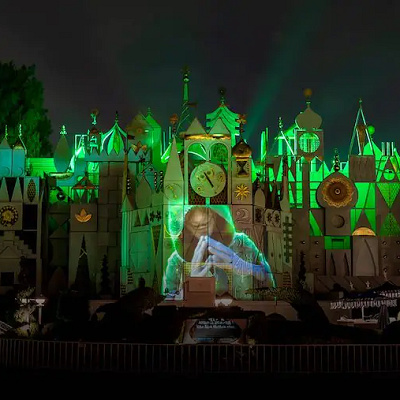 イッツ・ア・スモールワールドのプロジェクションマッピング