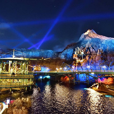 プロメテウス火山はディズニーシーの象徴