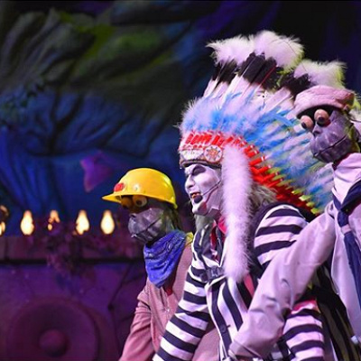 暴れだすラプトル