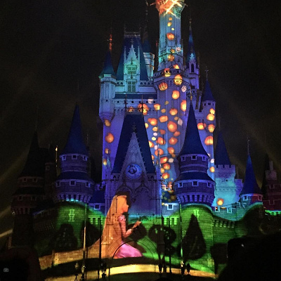 ディズニーストア　ラプンツェル　コロナ城 61zc5cKNrIL._UF350,350_QL80_.jpg