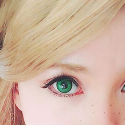 ラプンツェルの目はグリーン