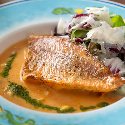 赤魚のロースト、シーフードトマトクリームスープ