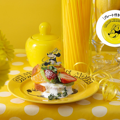 フルーツたっぷりサンドウィッチ