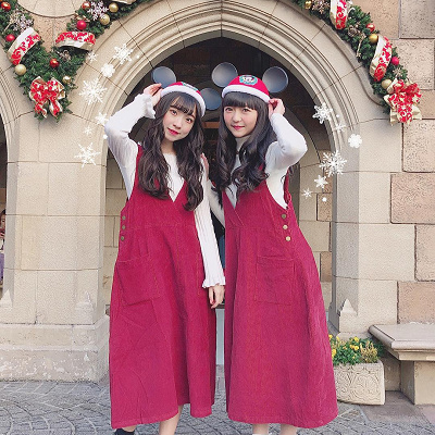 サンタミッキーイヤーハットコーデ