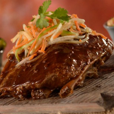 大満足のスペアリブ