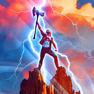 ソーが手にしているのがストームブレイカー