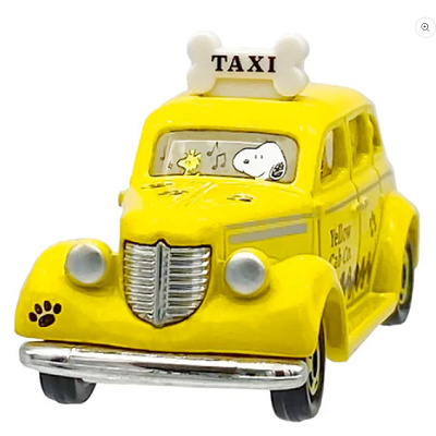 スヌーピーのトミカ