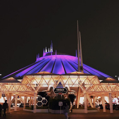 夜のスペース・マウンテン