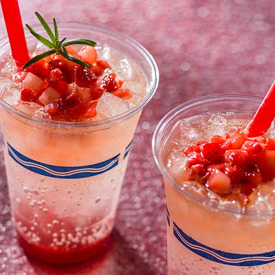 スパークリングカクテル(バーボン＆ベリー)