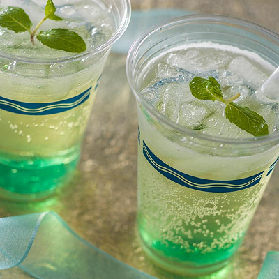 スパークリングカクテル（ウイスキー＆ライムゼリー）