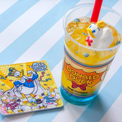 スペシャルドリンク(オレンジドリンク&パイナップル)、スーベニアコースター付き