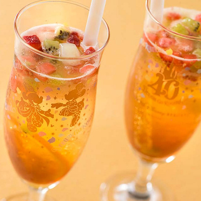 スペシャルソフトドリンク（レモンティー、ソーダ、フルーツ）