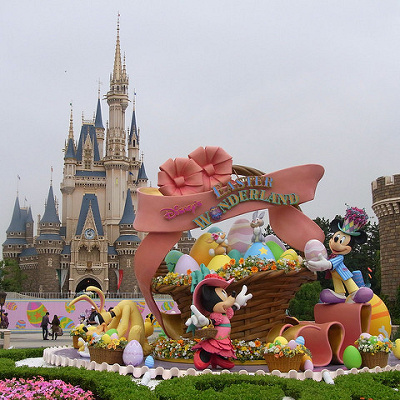 イースターのオブジェが素敵な春