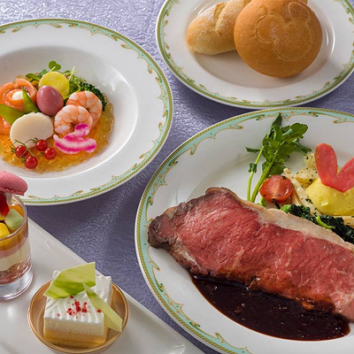 S.S.コロンビア・ダイニングルームのスペシャルセット